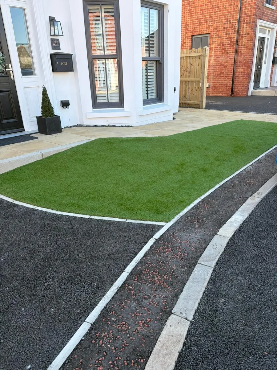 Front garden with best artificial grass