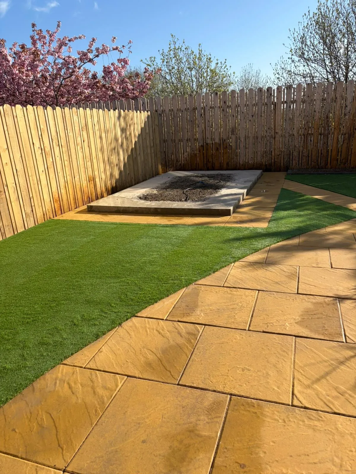 Patio with green artificial grass